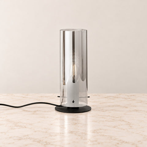 Lampe Magic fumée — fond beige et marbre