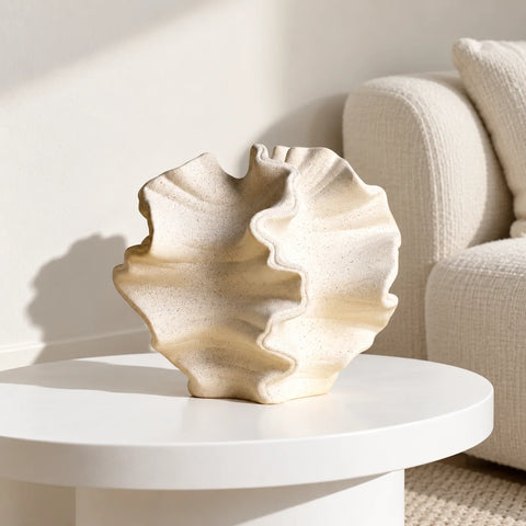 Vase corail céramique beige — ambiance