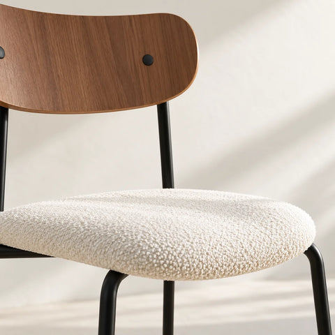 Chaise Gaston — detail