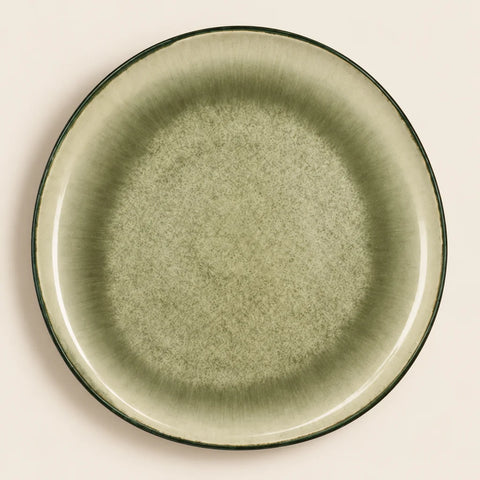Assiette Oli grès vert — vue de face