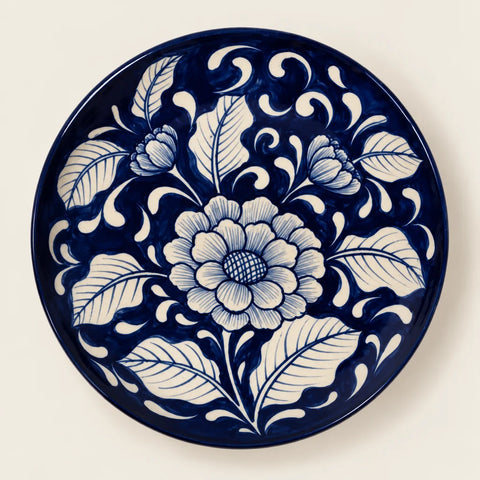 Assiette Gardenia fleur peinte — vue de face