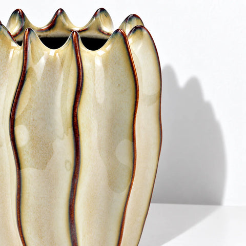 Vase Patisserie céramique beige — detail