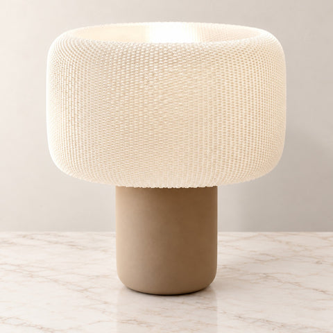 Lampe champignon beige texturé — zoom moyen