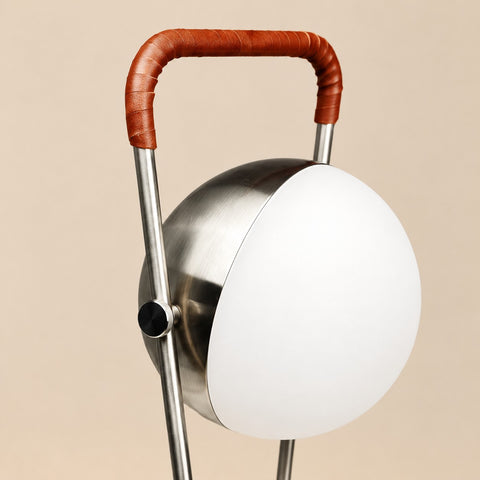 Lampe Mova marron rechargeable — détail de l’abat-jour