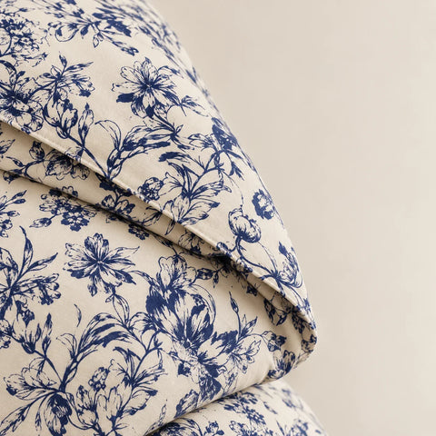 Housse Satin d’Or marine — detail textile