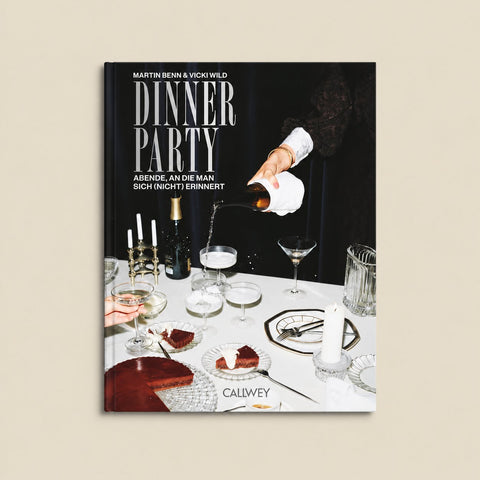 Dinner sur fond beige uni