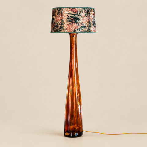 Lampadaire Jarron verre recyclé sur fond beige