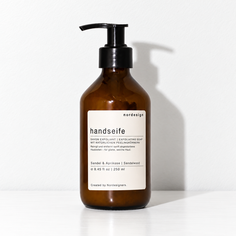 Savon mains exfoliant abricot — fond harmonisé